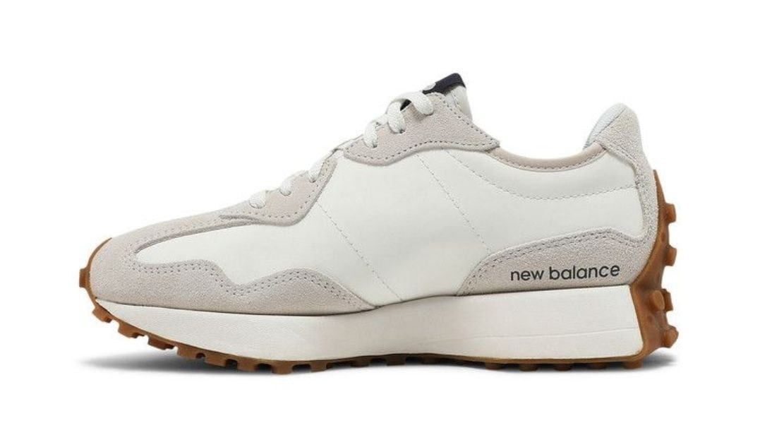 New Balance 327 'Moonbeam Outerspace'