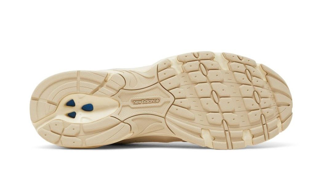 New Balance 530 'Beige Angora'