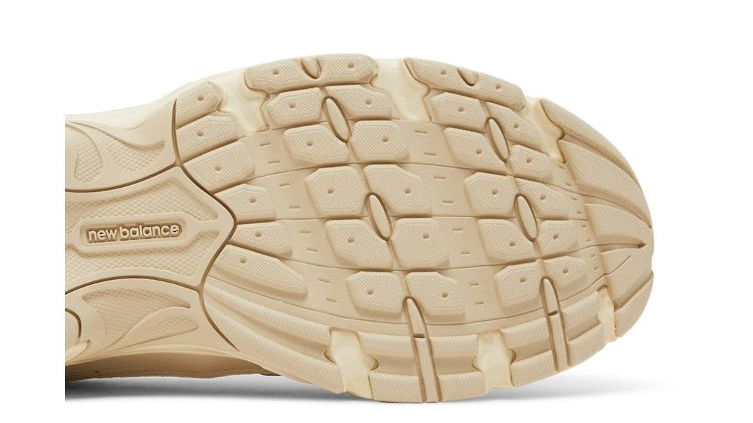 New Balance 530 'Beige Angora'
