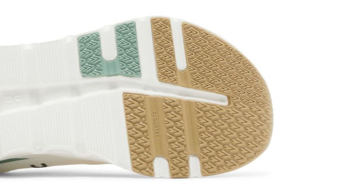 On Cloudrunner 2 'Undyed Green'