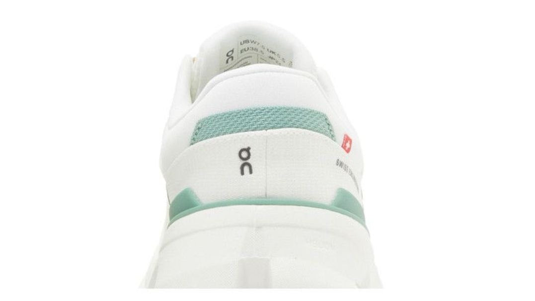 On Cloudrunner 2 'Undyed Green'