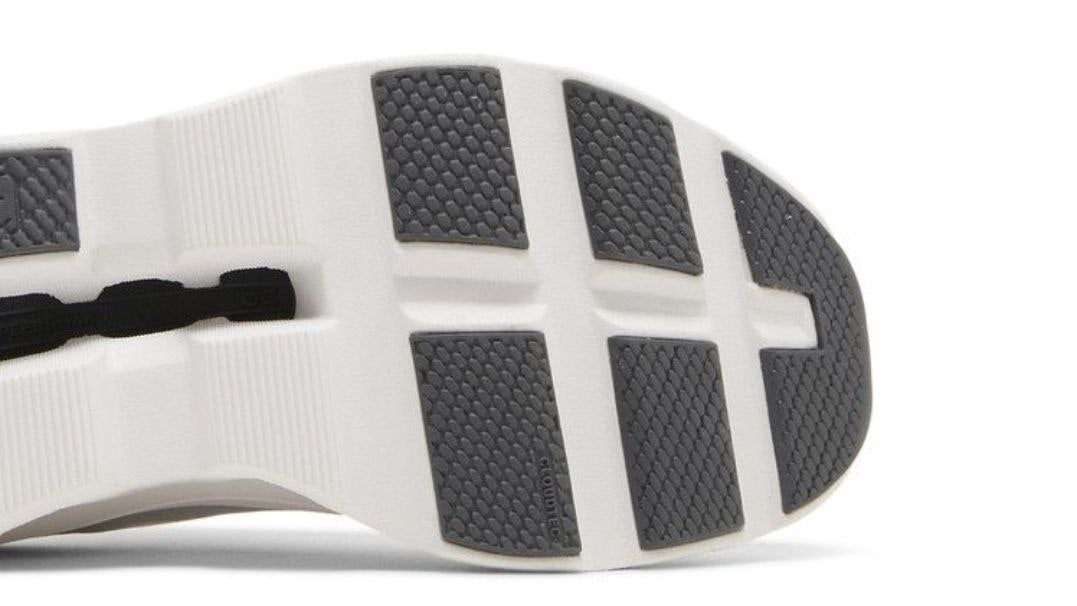 On Cloudmonster 'White Black'