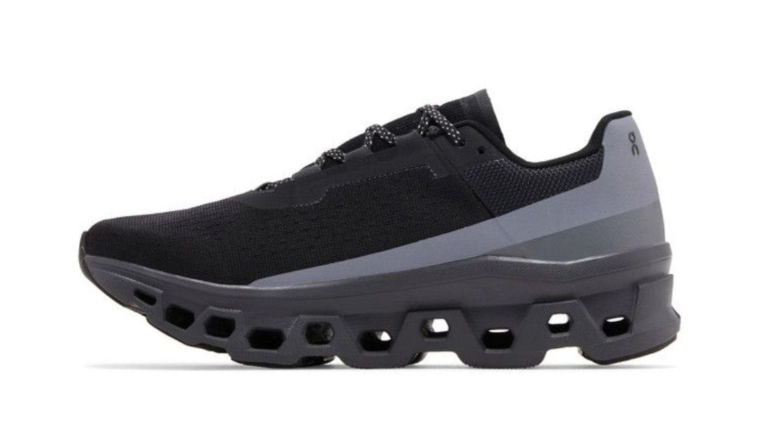 On Cloudmonster 'Black'