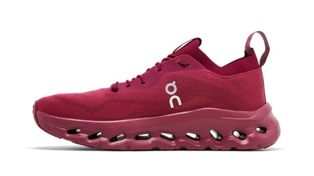 On Cloudtilt 'Beet Red'