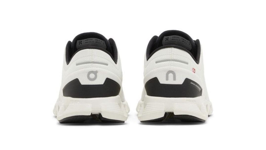 On Cloud × 3 'Ivory Black'