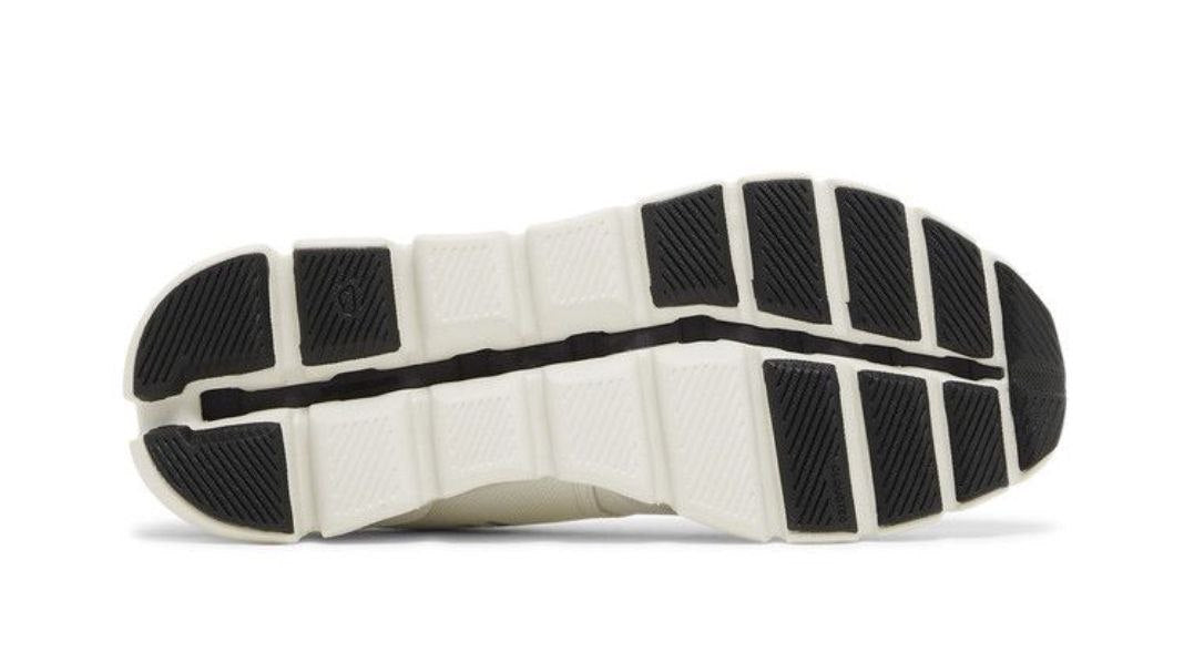 On Cloud × 3 'Ivory Black'