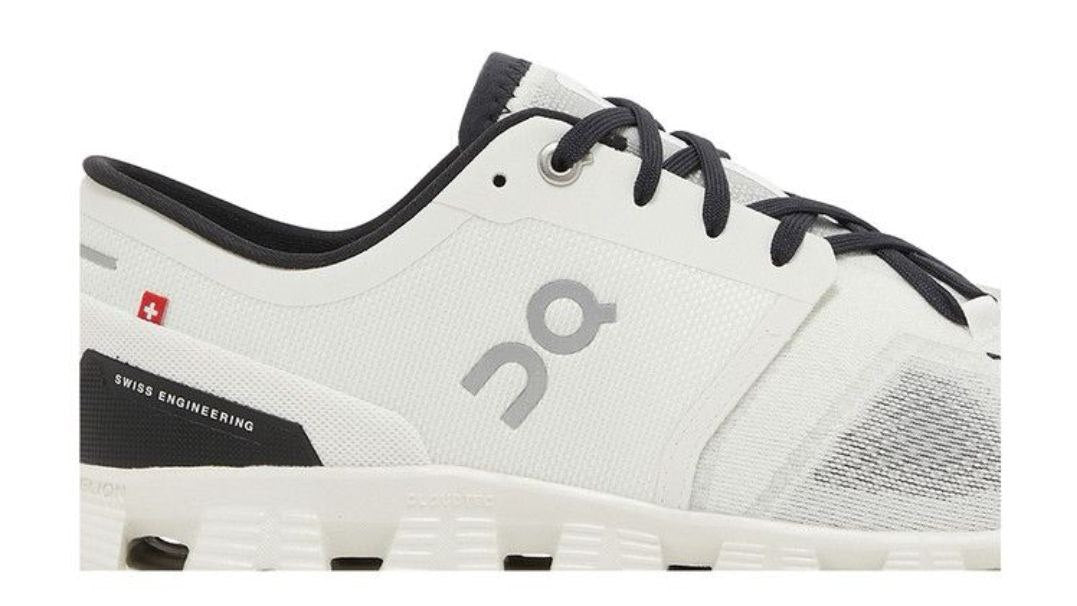 On Cloud × 3 'Ivory Black'