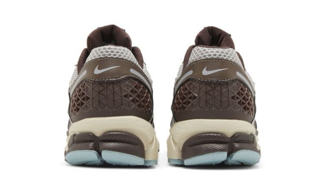 Air Zoom Vomero 5 'Earth Fossil'