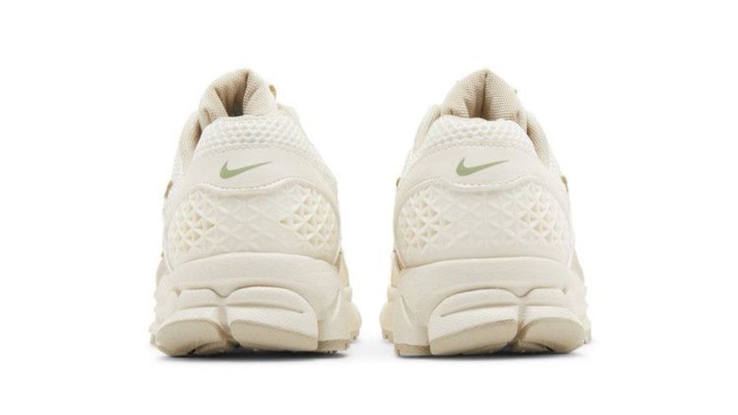 Air Zoom Vomero 5 'Pale Ivory Sanddrift'