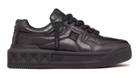 Valention Garavani One std 'Balck'