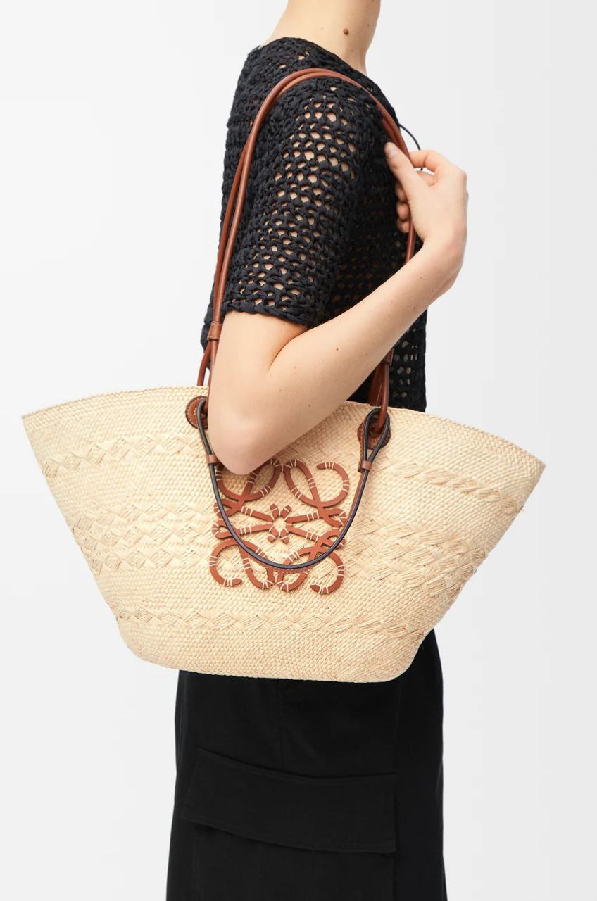 Medium Anagram Basket bag in iraca palm and calfskin