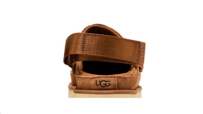 UGG Goldenstar Clog 'Chestnut'