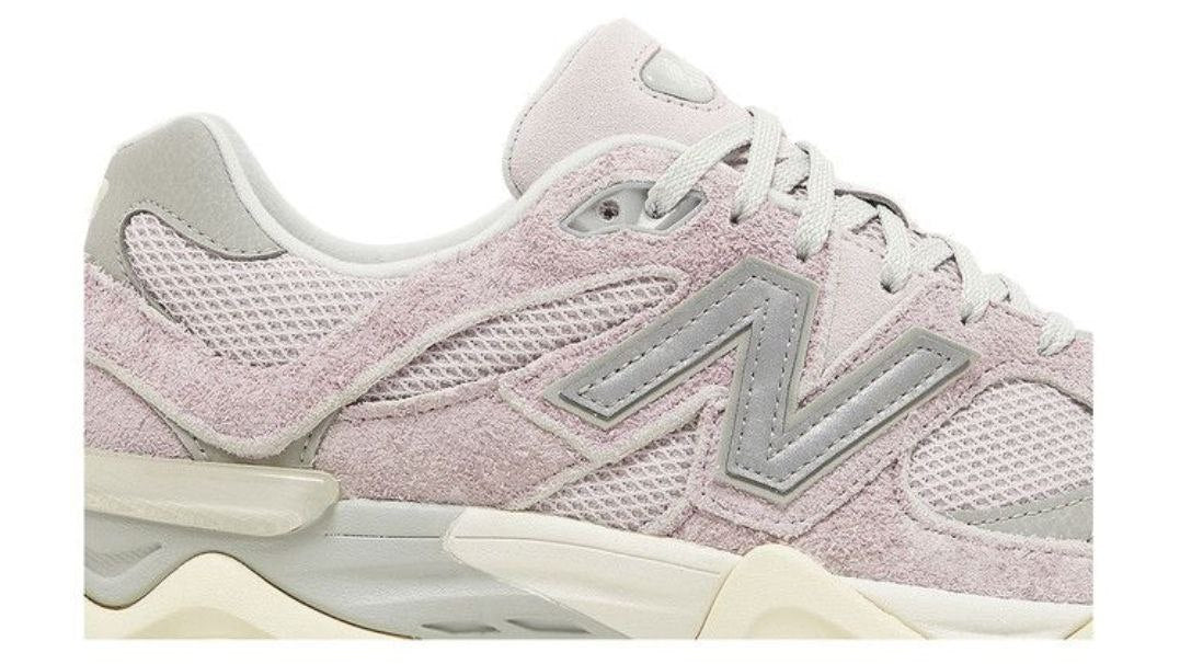 New Balance 9060 'December Sky'
