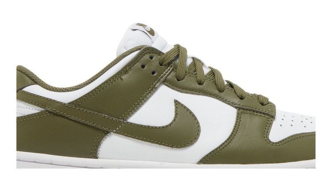 Nike Dunk Low 'Medium Olive'