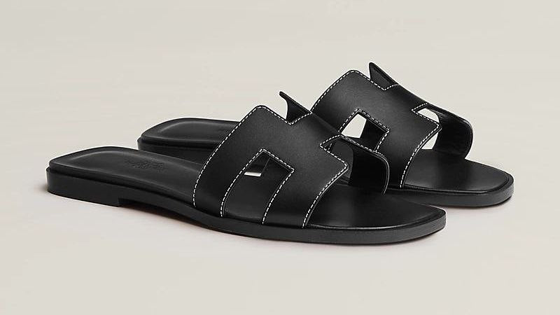Hermès Oran sandal 'Noir'