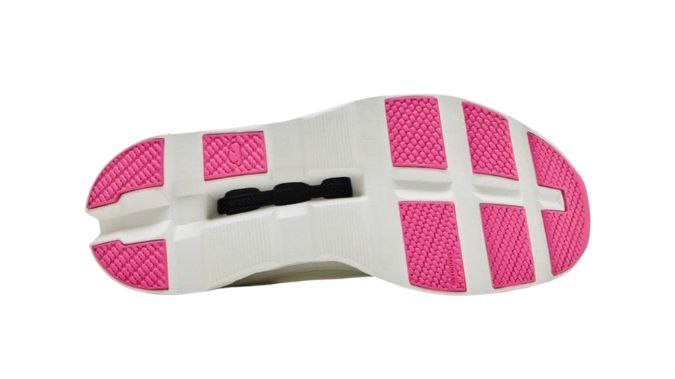 On Cloudmonster 'White Limo'