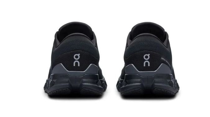 On Cloud × 4 'Black'