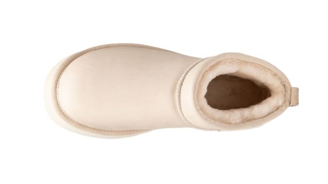 UGG Classic Platform Leather