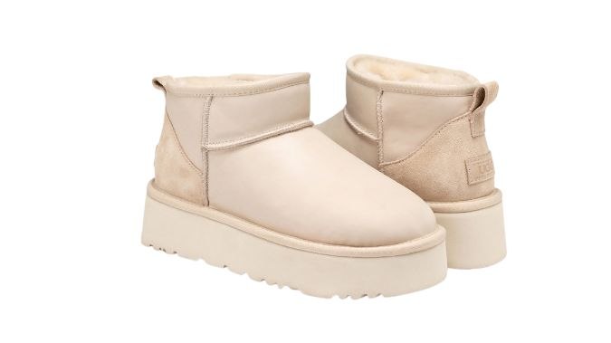 UGG Classic Platform Leather